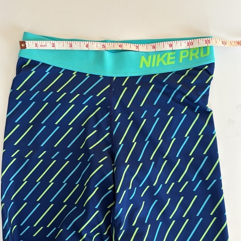 Nike Pro tights, set of 3 pairs included, all women’s S, in EUC - Picture 9 of 16